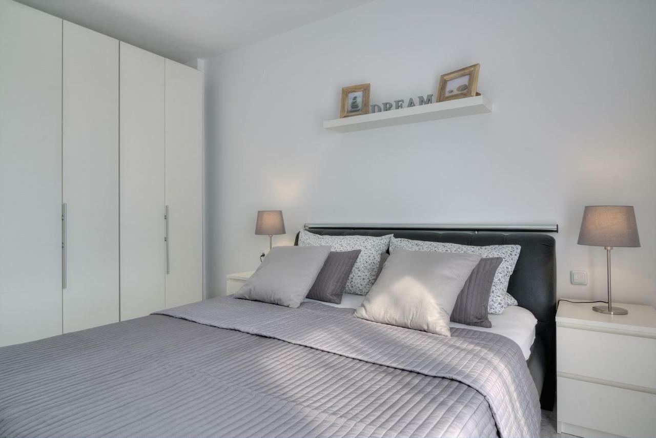 Apartment Barbara Senj  Extérieur photo
